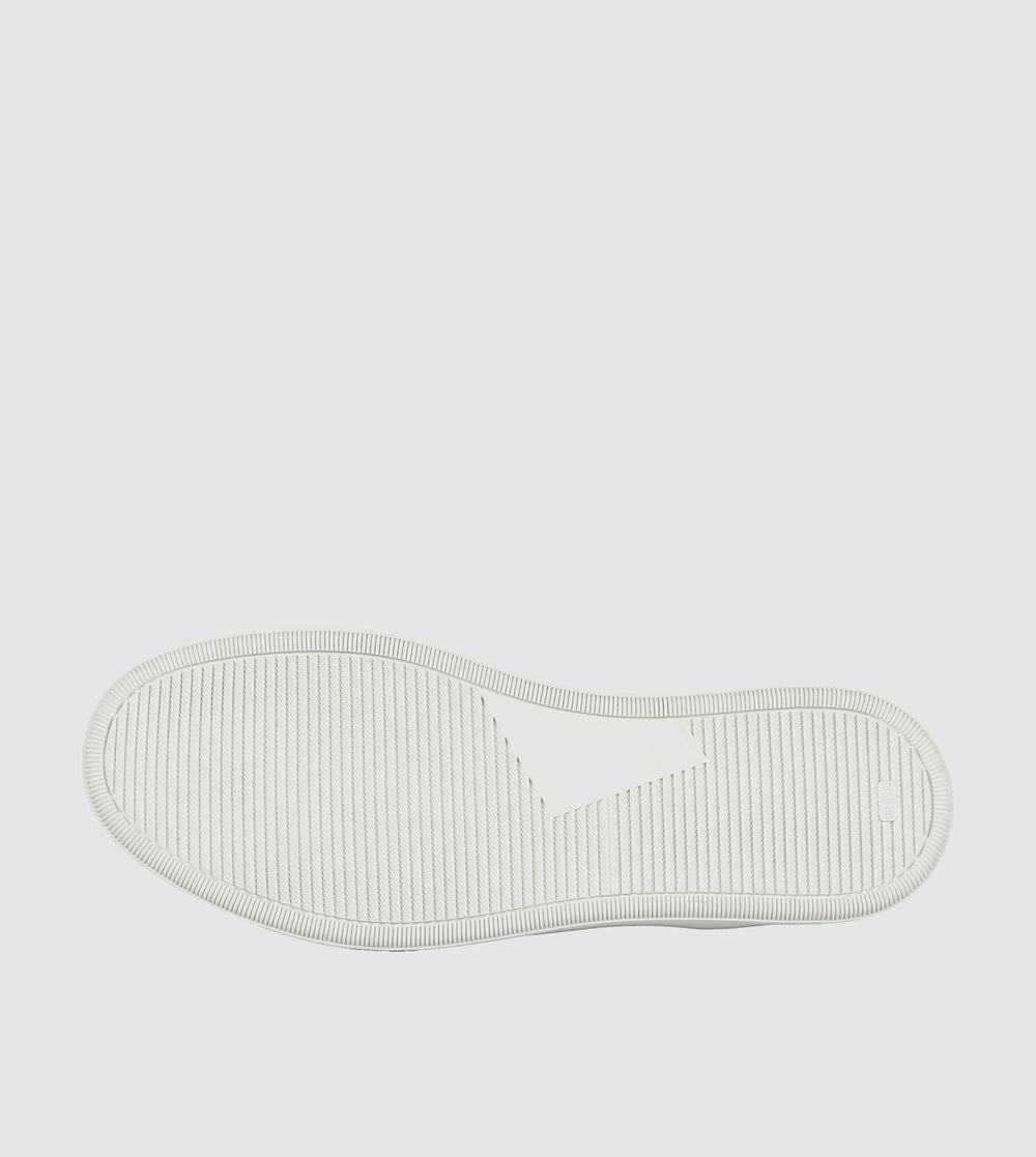 Aven Low Top Sneakers by Brando
