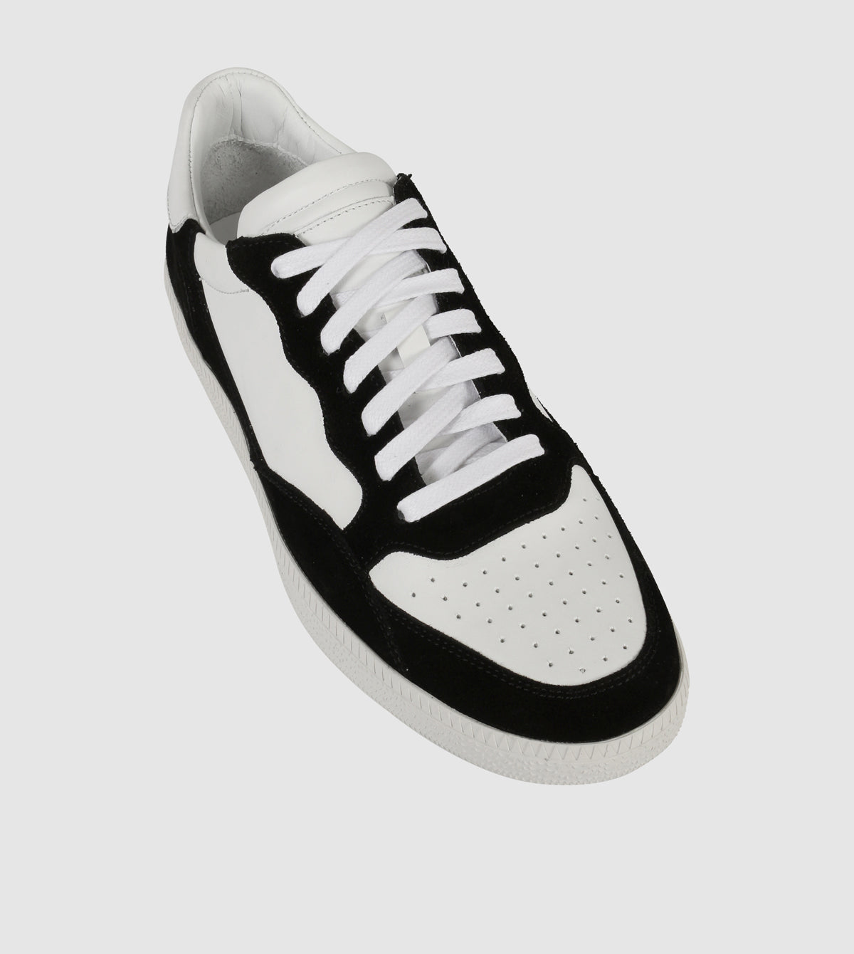 Zared Low Top Sneakers by Brando