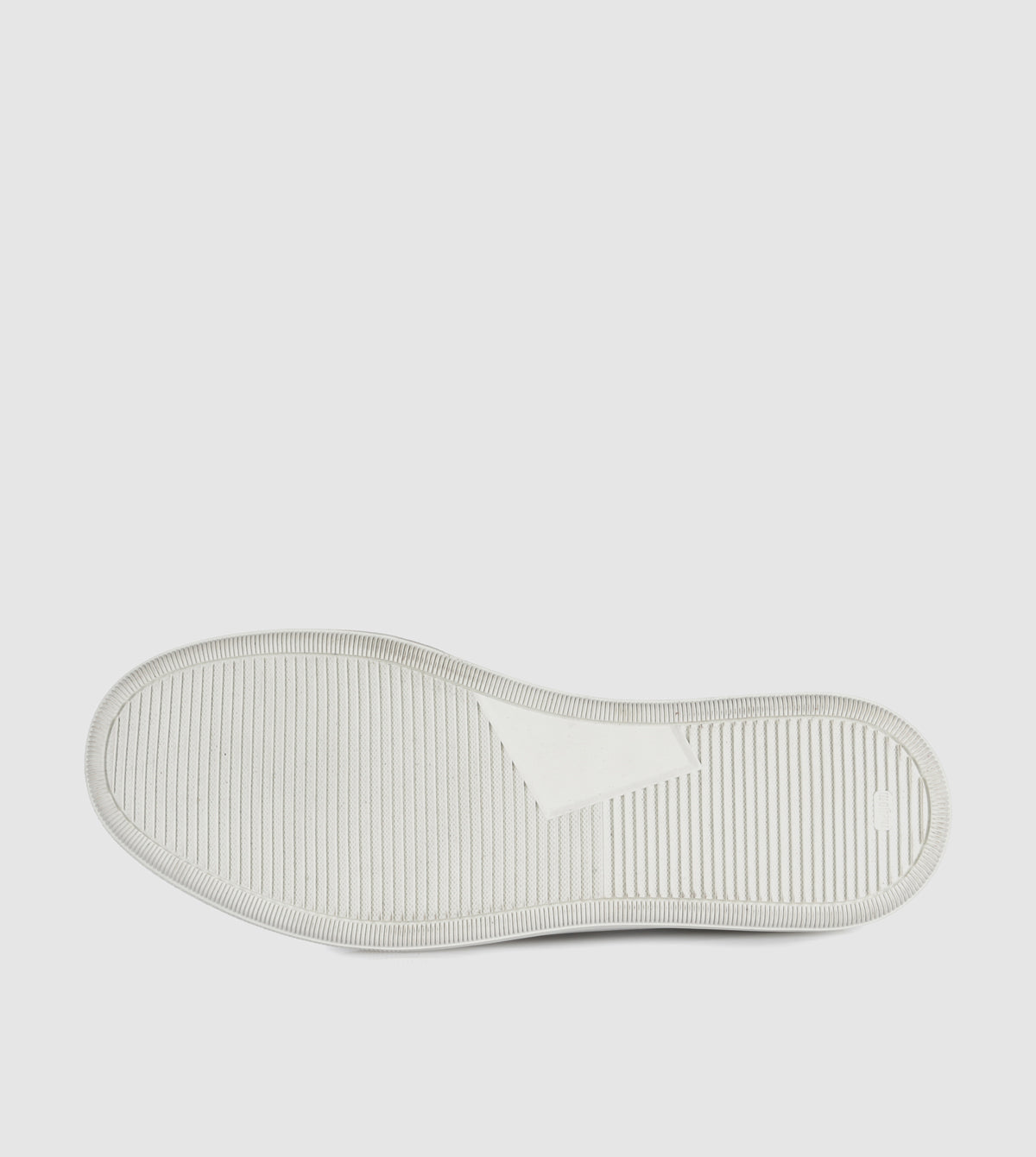 Djimon Low Top Sneakers by Brando