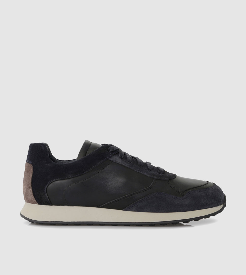 Elrond Low Top Sneakers by Brando