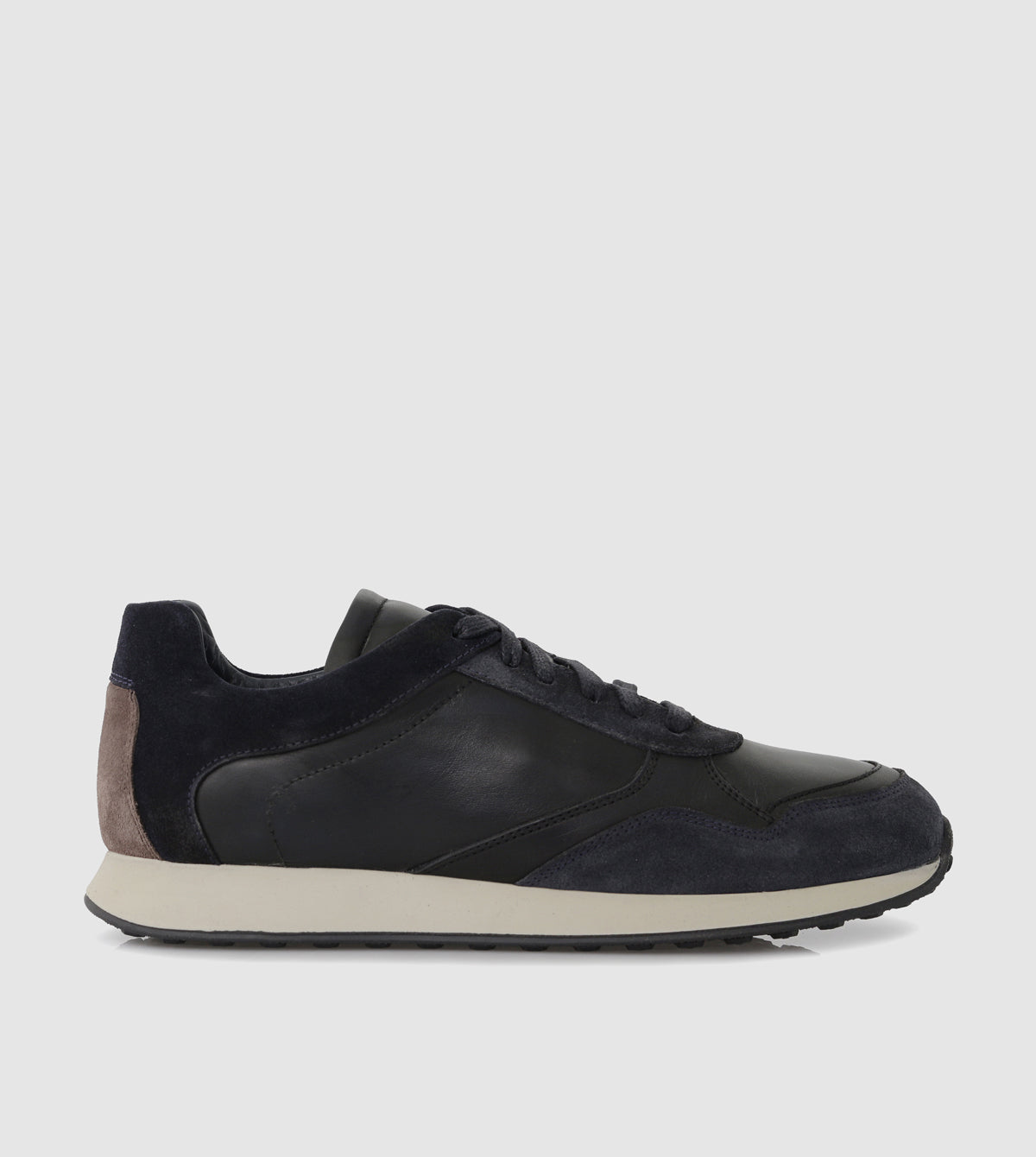 Elrond Low Top Sneakers by Brando