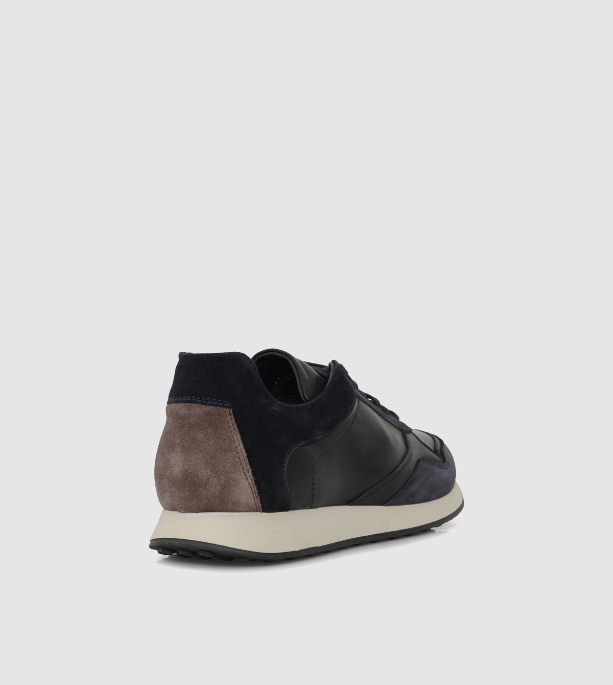 Elrond Low Top Sneakers by Brando