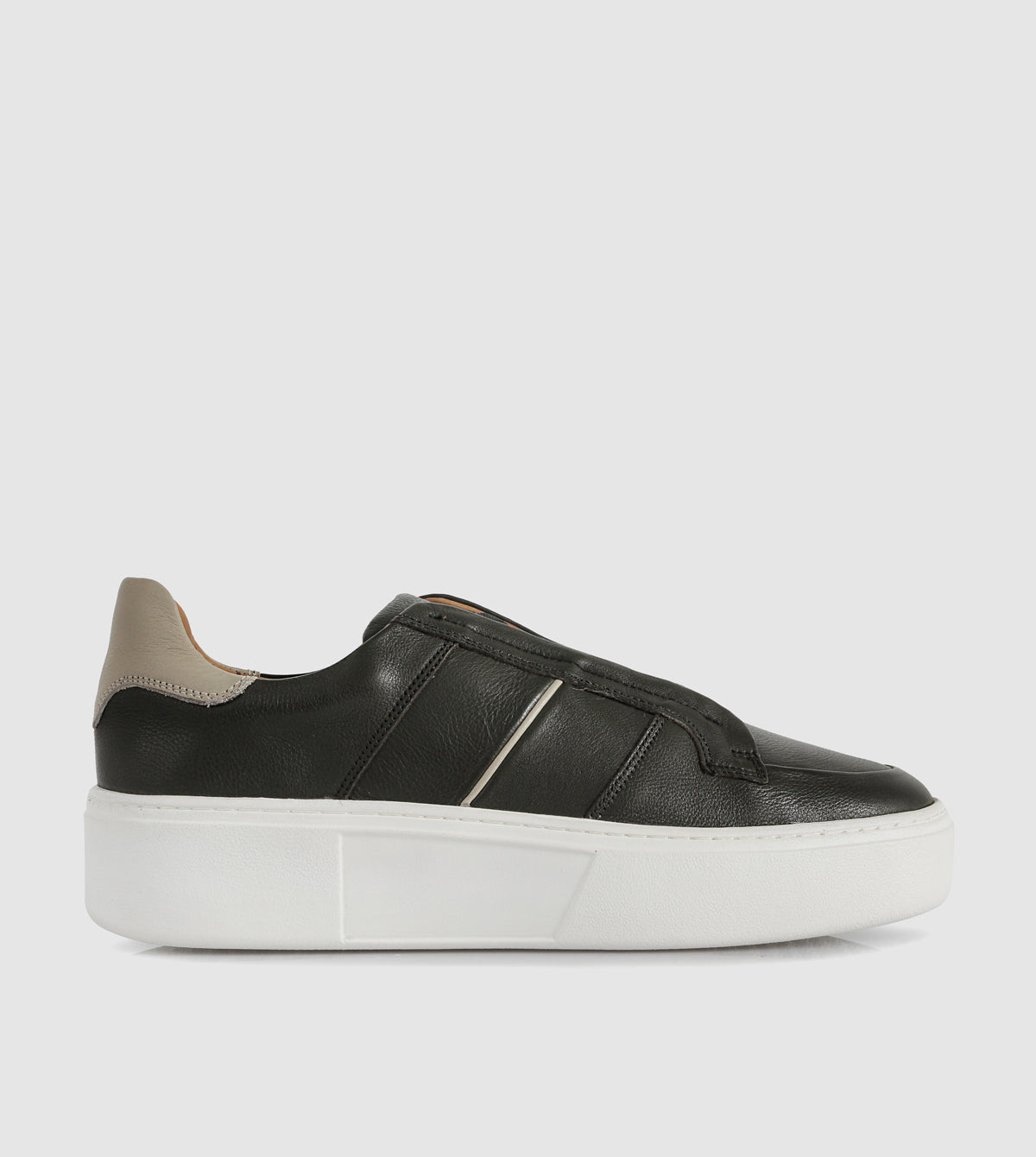 Vico Low Top Sneakers by Brando