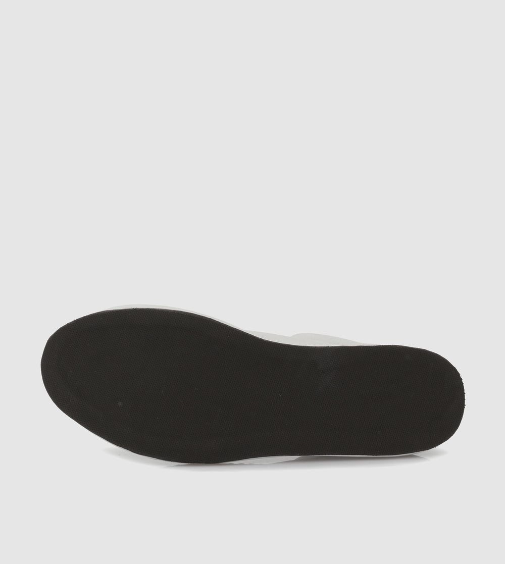 Wind Slip-On Sneakers by Brando